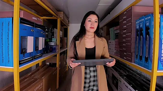 Snapshot of GabyyCute_ chatting on 02-23-26, 11:57 GabyyCute online show from 02-23-26, 11:57