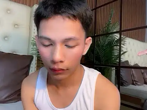TheBoyAboveYou online show from 06-01-26, 02:19