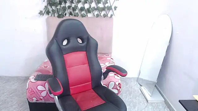 Snapshot of tamygp chatting on 02-13-26, 08:38 tamygp online show from 02-13-26, 08:38