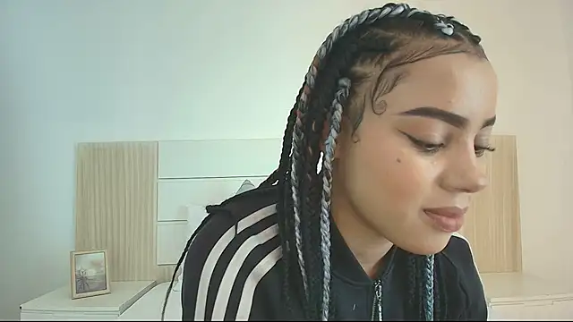 Snapshot of tamara_walter chatting on 02-26-26, 03:11 tamara walter online show from 02-26-26, 03:11