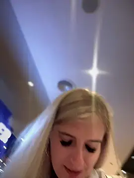 Snapshot of Betsy chatting on 12-23-24, 02:39 Betsy online show from 12-23-24, 02:39