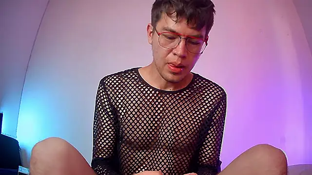 Snapshot of nicolatinboy chatting on 02-25-26, 09:13 nicolatinboy online show from 02-25-26, 09:13