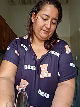 VioletBruces online show from 04-28-26, 04:23