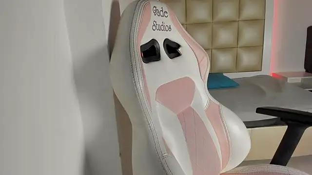 Snapshot of sirio_js chatting on 01-17-26, 04:06 sirio js online show from 01-17-26, 04:06