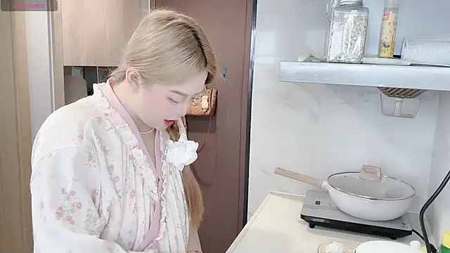 Snapshot of Star-XinX chatting on 03-03-26, 07:58 Star-XinX online show from 03-03-26, 07:58