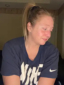 Snapshot of MissyLovelace chatting on 02-12-26, 12:22 MissyLovelace online show from 02-12-26, 12:22