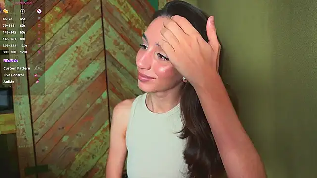 Snapshot of Elizwise chatting on 02-05-26, 03:00 Elizwise online show from 02-05-26, 03:00