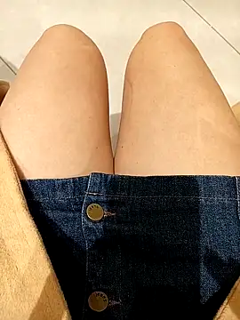 Snapshot of Baby-Linh chatting on 02-02-26, 04:22 Baby-Linh online show from 02-02-26, 04:22