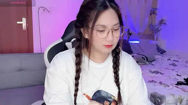 Snapshot of Ni-Ni_2K chatting on 07-18-26, 03:54 Ni-Ni 2K online show from 07-18-26, 03:54