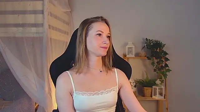 Megan Rodgers online show from 02-10-26, 05:39