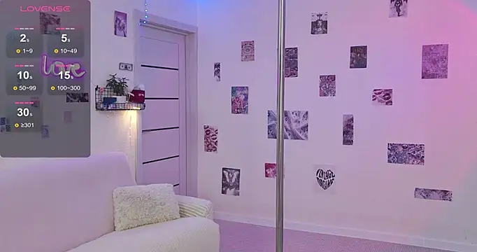 Snapshot of Hannakeyn chatting on 02-12-26, 12:44 Hannakeyn online show from 02-12-26, 12:44