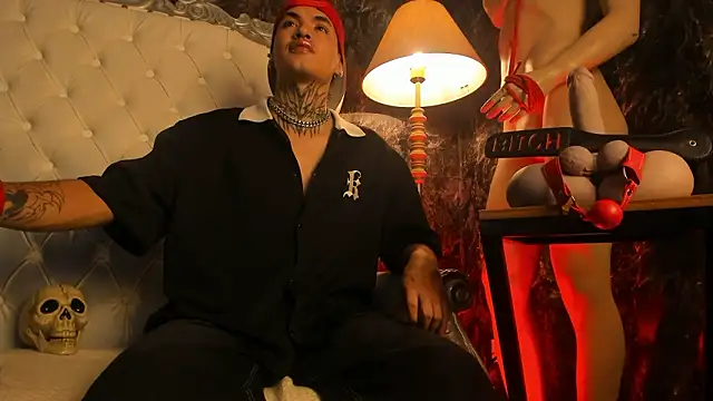 Snapshot of AlecBanne chatting on 02-01-26, 01:04 AlecBanne online show from 02-01-26, 01:04