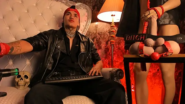 Snapshot of AlecBanne chatting on 02-16-26, 11:01 AlecBanne online show from 02-16-26, 11:01