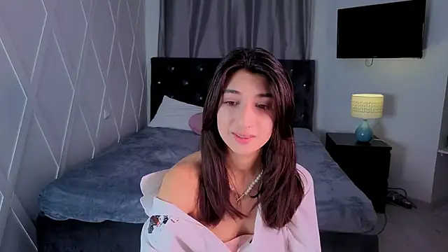 Snapshot of Babe_Live chatting on 01-14-26, 08:58 Babe Live online show from 01-14-26, 08:58