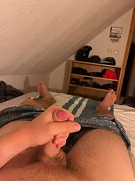hannes256102 online show from 07-31-26, 10:31