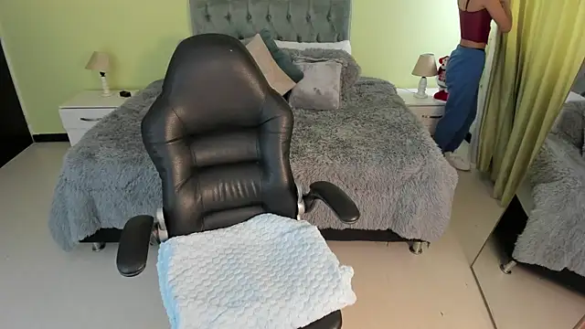 Celeste Rous   online show from 12-16-25, 12:43