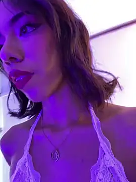 Snapshot of BellaHarpeer chatting on 02-13-26, 07:43 BellaHarpeer online show from 02-13-26, 07:43