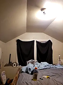 Snapshot of iLOVETRAY96 chatting on 02-12-26, 09:37 iLOVETRAY96 online show from 02-12-26, 09:37