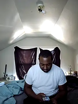 Snapshot of iLOVETRAY96 chatting on 02-20-26, 03:12 iLOVETRAY96 online show from 02-20-26, 03:12