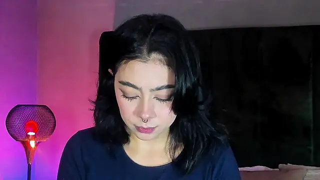 TaniaRedd  online show from 03-12-26, 02:01