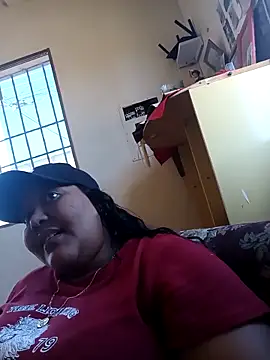 Snapshot of VaneandRossy chatting on 03-07-26, 06:38 VaneandRossy online show from 03-07-26, 06:38