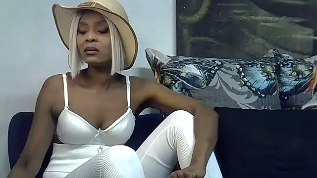 DivineEbonyGrace online show from 06-03-26, 08:58