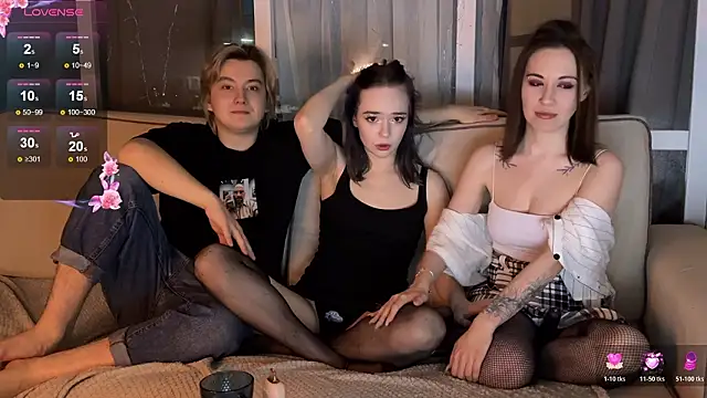 TripletDream online show from 02-14-26, 05:21