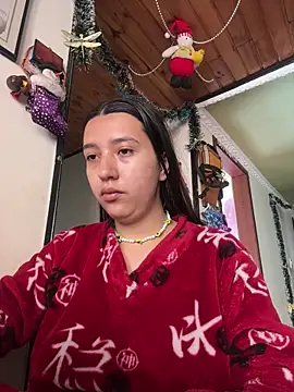 Alix Rousses21 online show from 12-22-25, 04:15