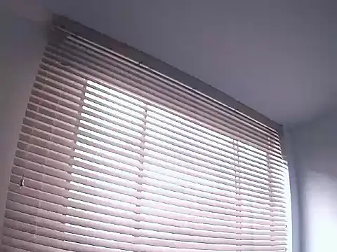 Fernanda andrew online show from 06-18-26, 04:44