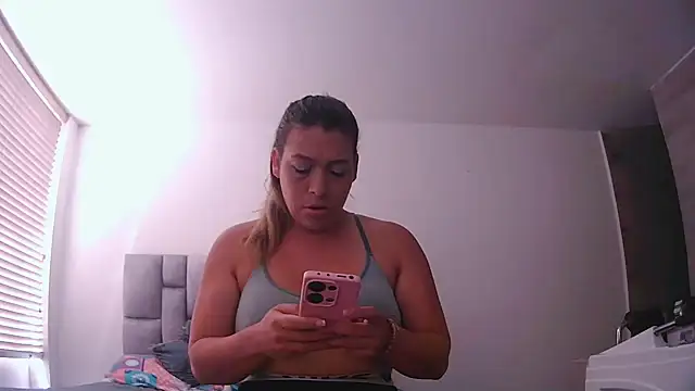 Fernanda andrew online show from 07-29-26, 06:39