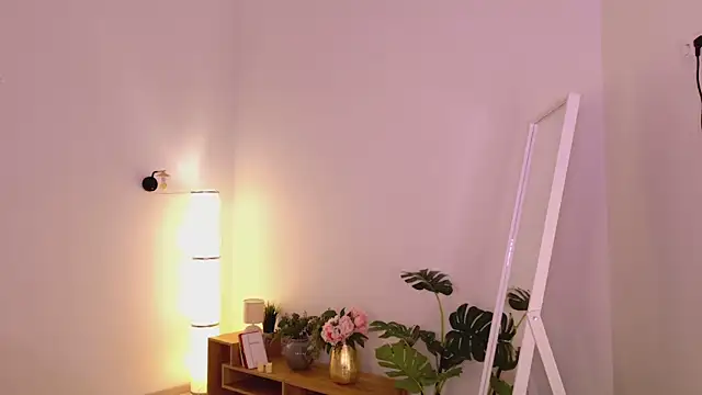 tinapie online show from 06-05-26, 01:39