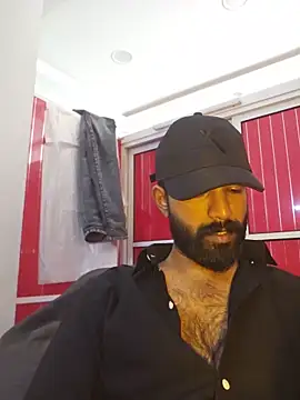Snapshot of Bigkannan chatting on 06-17-26, 09:56 Bigkannan online show from 06-17-26, 09:56