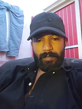 Snapshot of Bigkannan chatting on 06-24-26, 10:03 Bigkannan online show from 06-24-26, 10:03