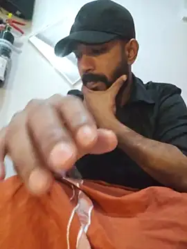 Snapshot of Bigkannan chatting on 07-18-26, 10:08 Bigkannan online show from 07-18-26, 10:08