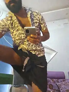 Snapshot of Bigkannan chatting on 07-30-26, 10:03 Bigkannan online show from 07-30-26, 10:03