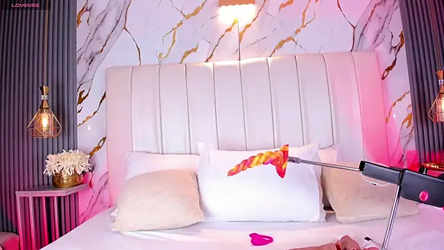 Snapshot of MarelynSummer chatting on 03-10-26, 05:07 MarelynSummer online show from 03-10-26, 05:07