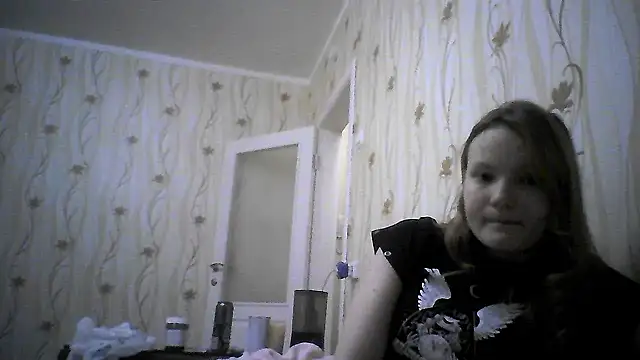 Snapshot of EvgeniyXAnna chatting on 02-18-26, 08:27 EvgeniyXAnna online show from 02-18-26, 08:27