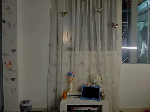 perla-thomson online show from 12-03-25, 11:25