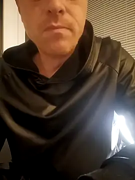 jefflatex45 online show from 12-03-25, 10:19