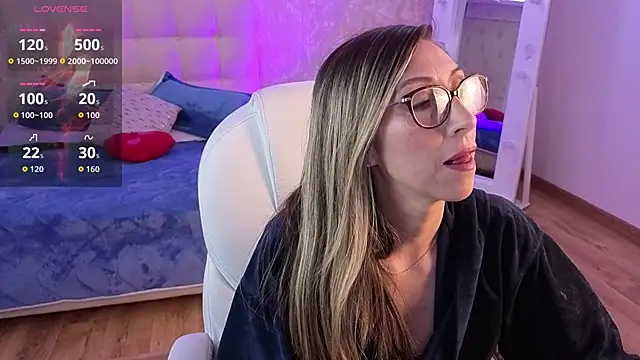 Scarlett 079 online show from 05-26-26, 11:39