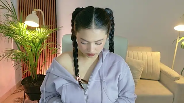 victoria   moon online show from 05-11-26, 01:39