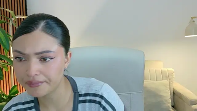 victoria   moon online show from 06-04-26, 01:50