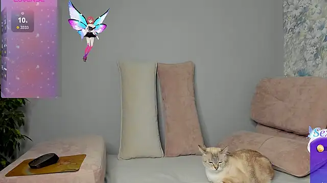 Ellen Foxks online show from 12-17-25, 01:44