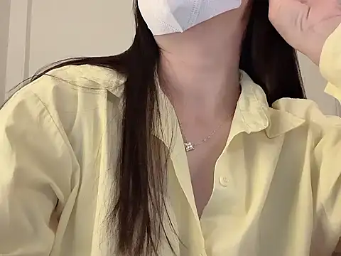 Snapshot of Mimy18 chatting on 02-11-26, 02:44 Mimy18 online show from 02-11-26, 02:44