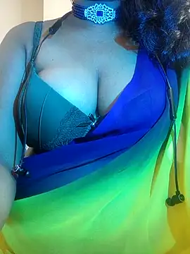 Snapshot of Preeti345 chatting on 07-05-26, 05:36 Preeti345 online show from 07-05-26, 05:36