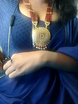 Snapshot of Preeti345 chatting on 07-22-26, 04:10 Preeti345 online show from 07-22-26, 04:10
