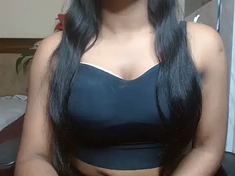 Lola Bebe online show from 03-06-26, 05:48