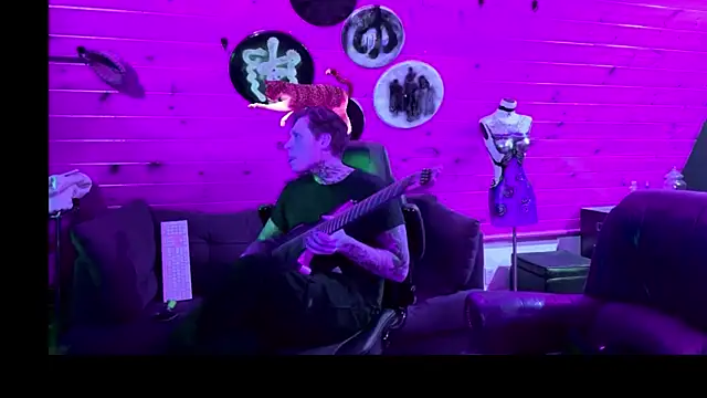 siphonophordustbunny online show from 12-05-25, 01:25