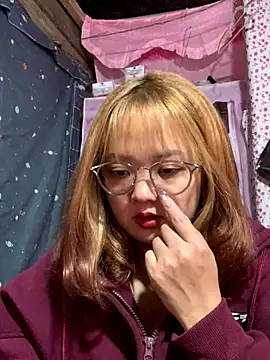 Snapshot of Samsam-006 chatting on 01-07-26, 05:10 Samsam-006 online show from 01-07-26, 05:10