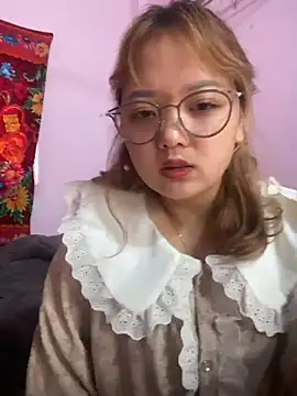 Snapshot of Samsam-006 chatting on 03-11-26, 08:20 Samsam-006 online show from 03-11-26, 08:20